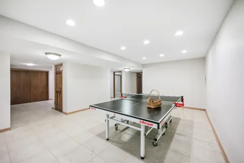 $1,650,000 | 2036 Valley Lo Lane, Glenview, IL 60025