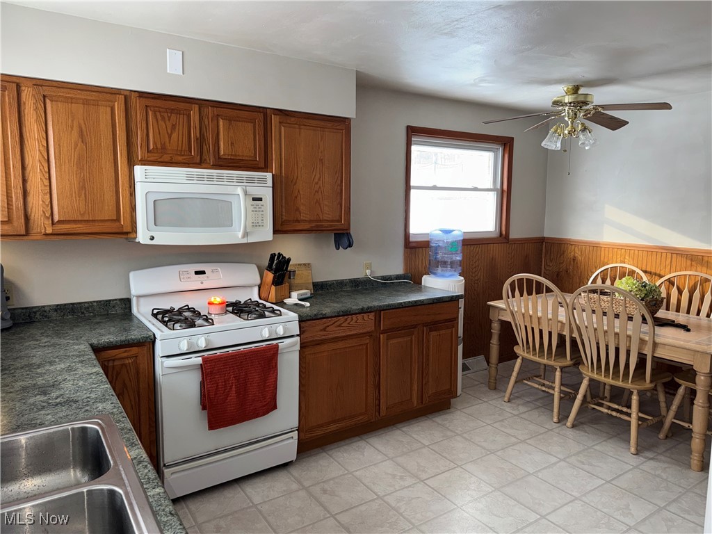 929 May Road East Liverpool, OH 43920 - Photo 24 of 41