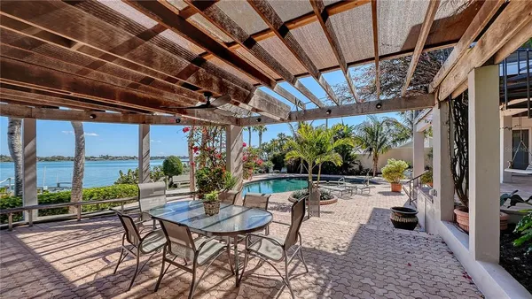 $6,995,000 | 2116 Casey Key Road, Nokomis, FL 34275