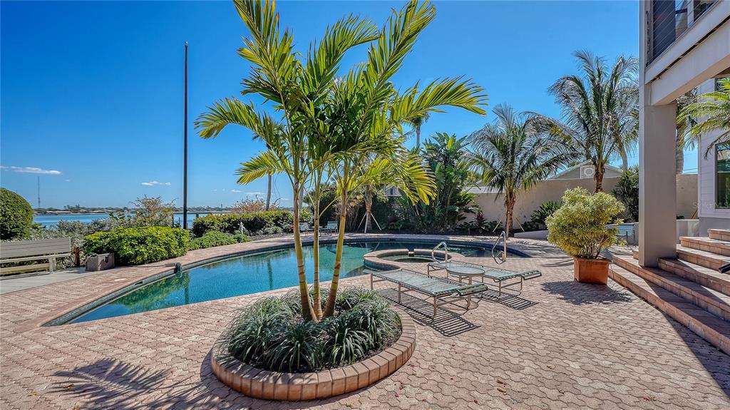 2116 Casey Key Road Nokomis, FL 34275 - Photo 19 of 46