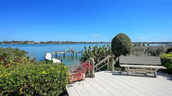 $6,995,000 | 2116 Casey Key Road, Nokomis, FL 34275
