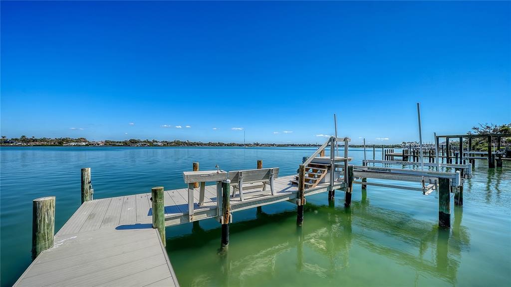 2116 Casey Key Road Nokomis, FL 34275 - Photo 22 of 46