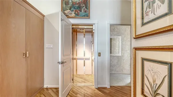 $6,995,000 | 2116 Casey Key Road, Nokomis, FL 34275