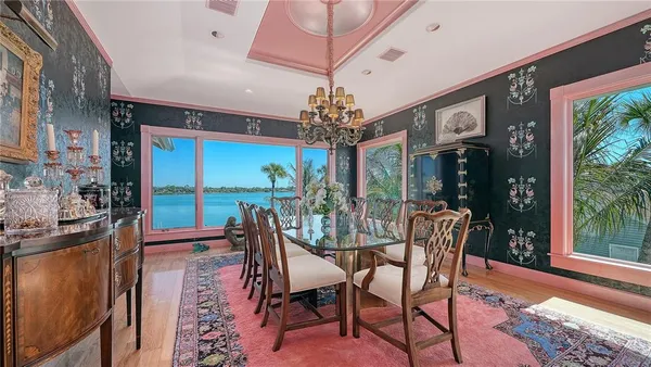 $6,995,000 | 2116 Casey Key Road, Nokomis, FL 34275