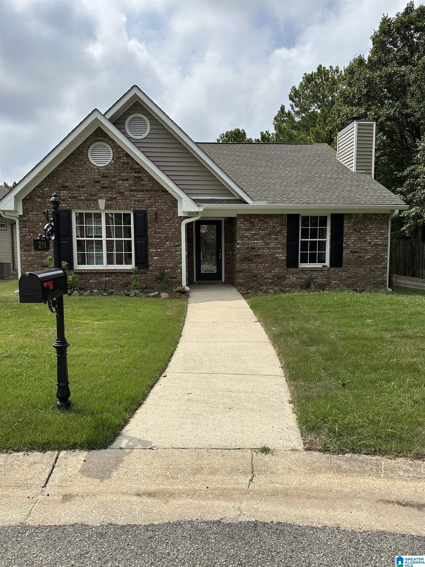 279 Warwick Lane Alabaster, AL 35007 - Photo 1 of 23
