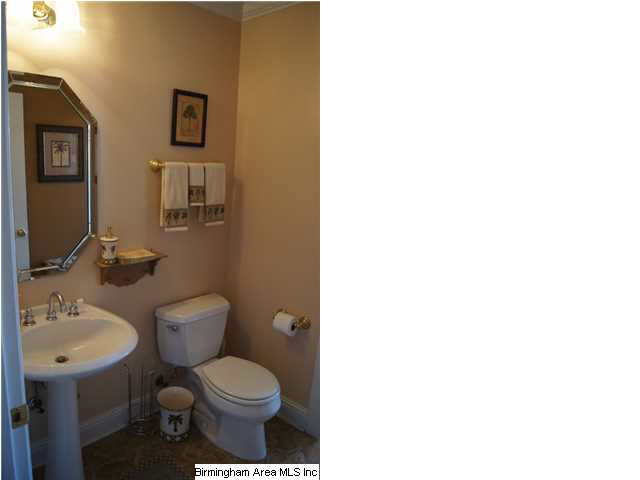7076 Dickey Springs Road Bessemer, AL 35022 - Photo 10 of 15