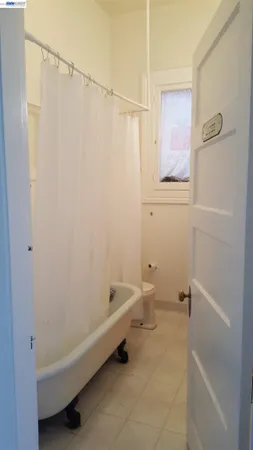 $3,288 | 627 Rose Avenue, Unit 2, Pleasanton, CA 94566