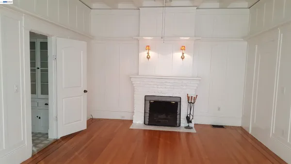 $3,288 | 627 Rose Avenue, Unit 2, Pleasanton, CA 94566