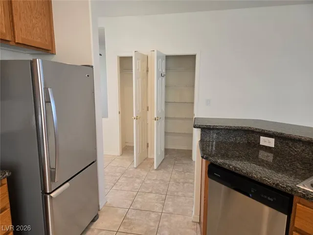 $2,500 | 5196 Alfingo Street, Las Vegas, NV 89135