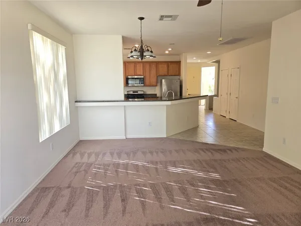 $2,550 | 5196 Alfingo Street, Las Vegas, NV 89135
