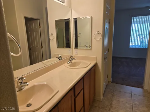 $2,550 | 5196 Alfingo Street, Las Vegas, NV 89135