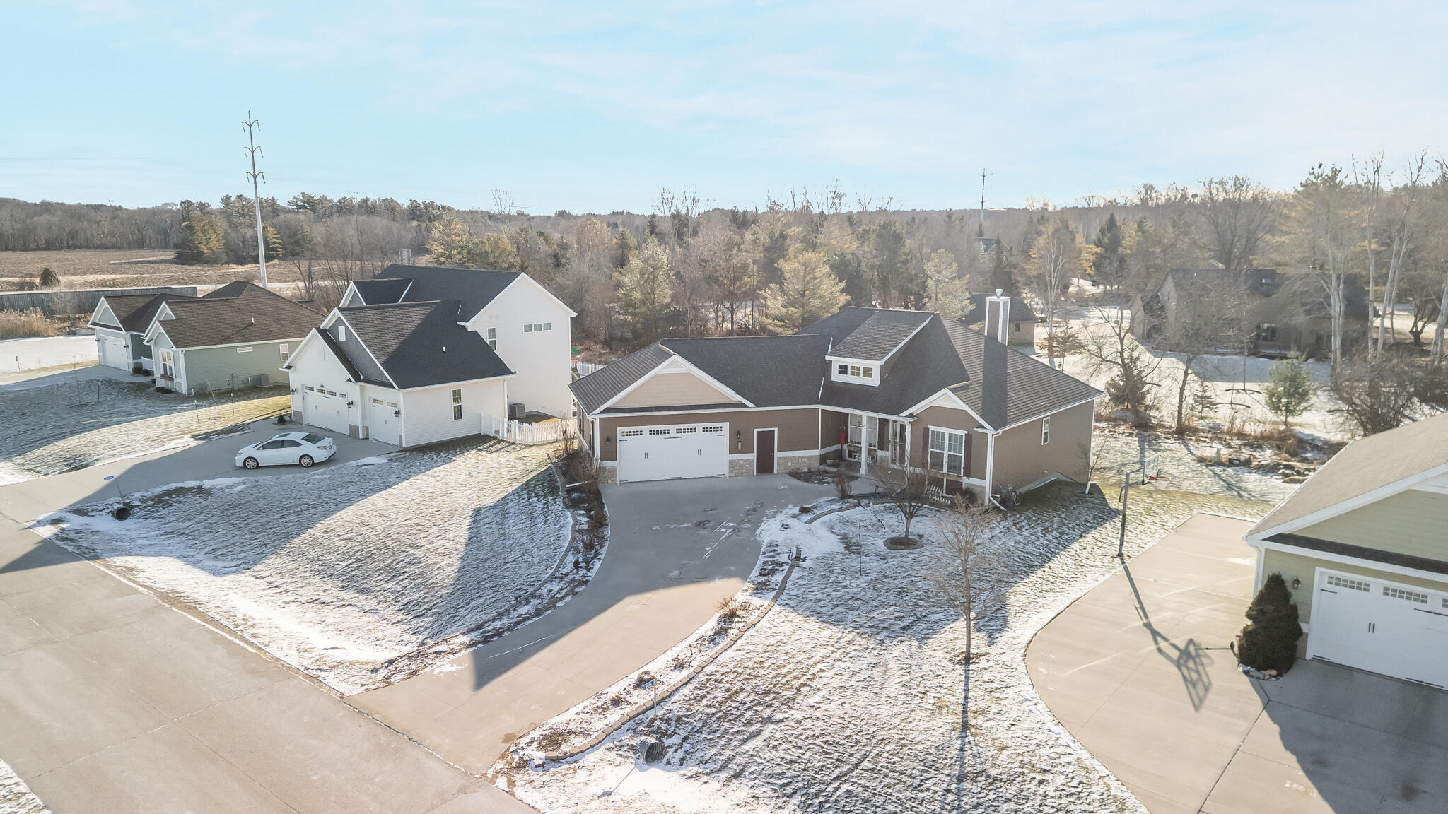 4525 Alyssa Lane Sheboygan, WI 53083 - Photo 3 of 36 Front 3