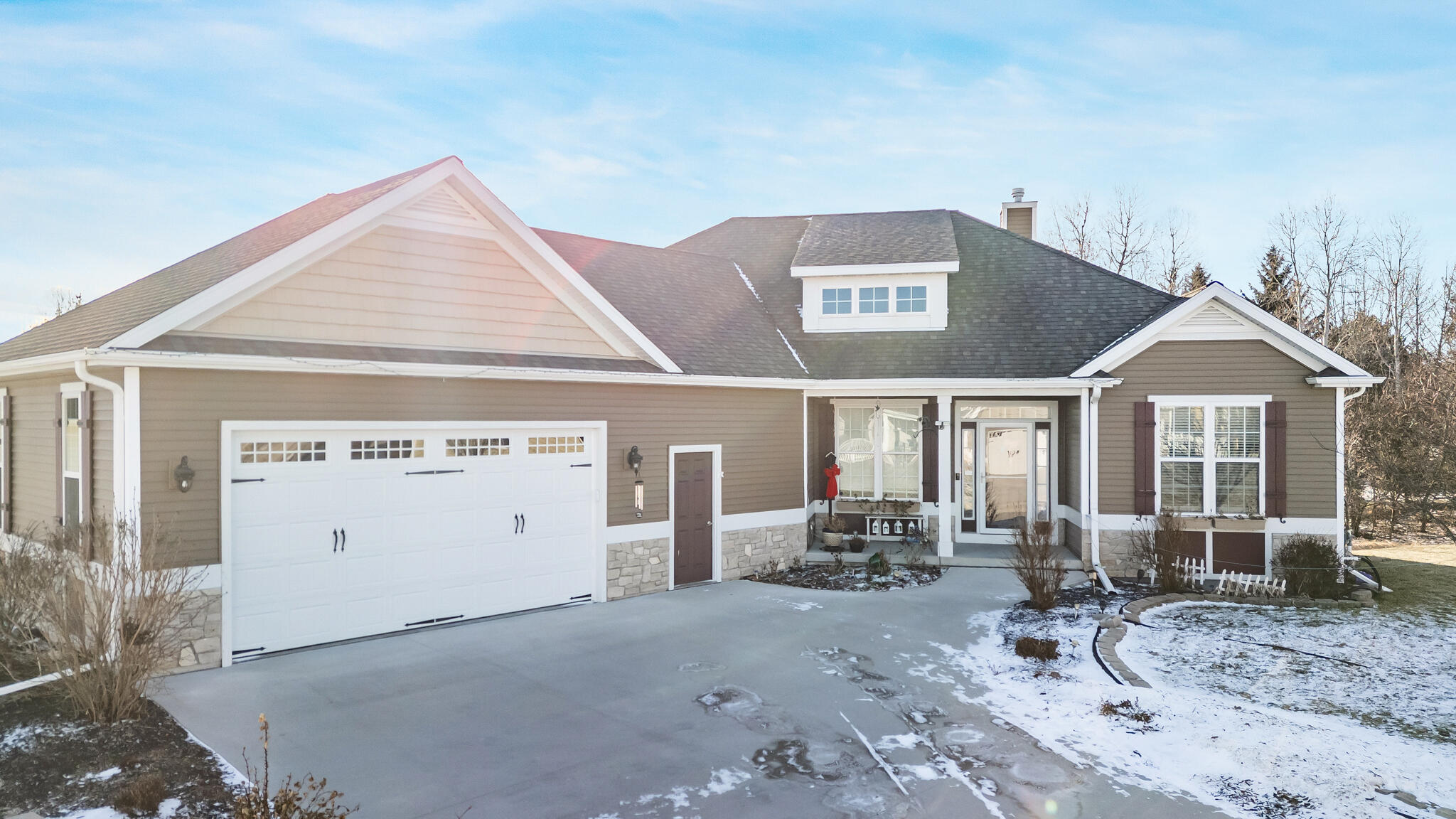 4525 Alyssa Lane Sheboygan, WI 53083 - Photo 35 of 36 Front