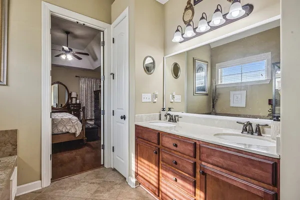 $375,000 | 5399 Riverstone Drive, Memphis, TN 38125