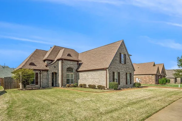 $375,000 | 5399 Riverstone Drive, Memphis, TN 38125