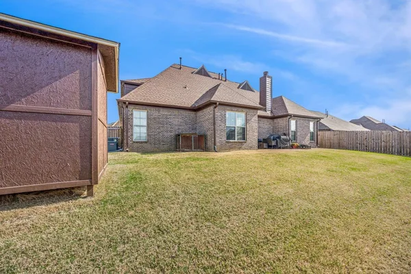 $375,000 | 5399 Riverstone Drive, Memphis, TN 38125