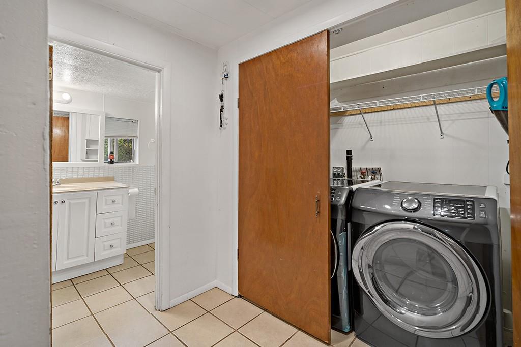 216 Stilley Road Clairton, PA 15025 - Photo 14 of 24 Gallery Image 14