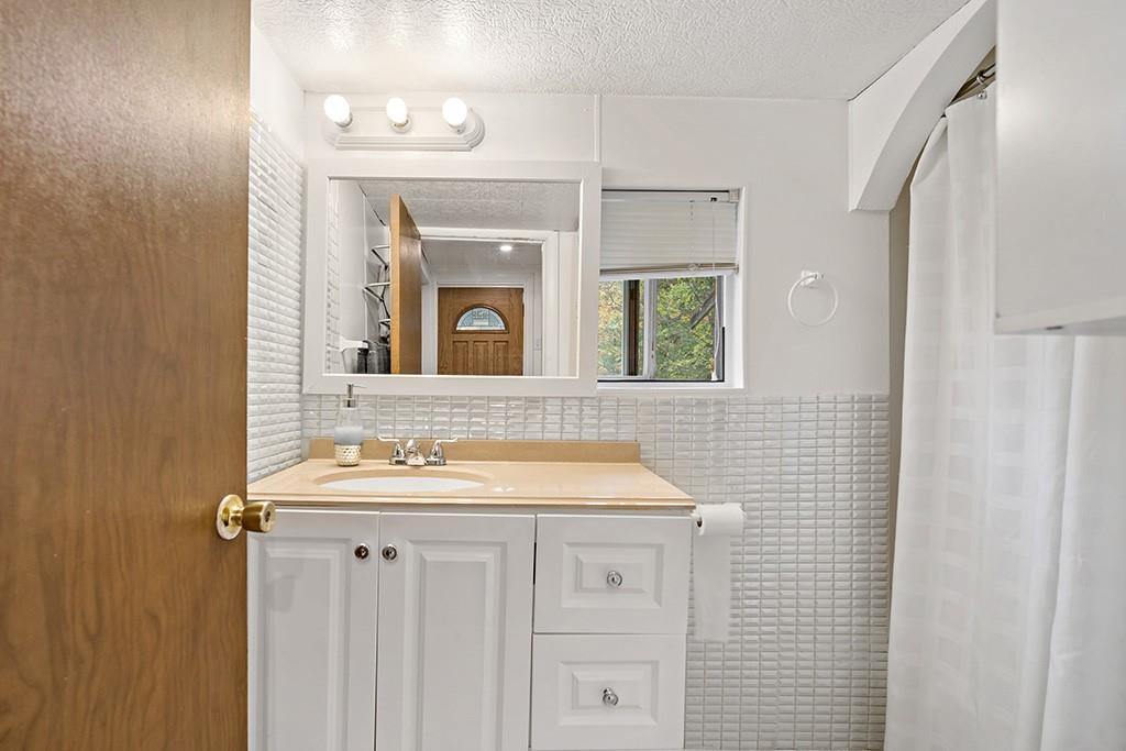 216 Stilley Road Clairton, PA 15025 - Photo 15 of 24 Gallery Image 15