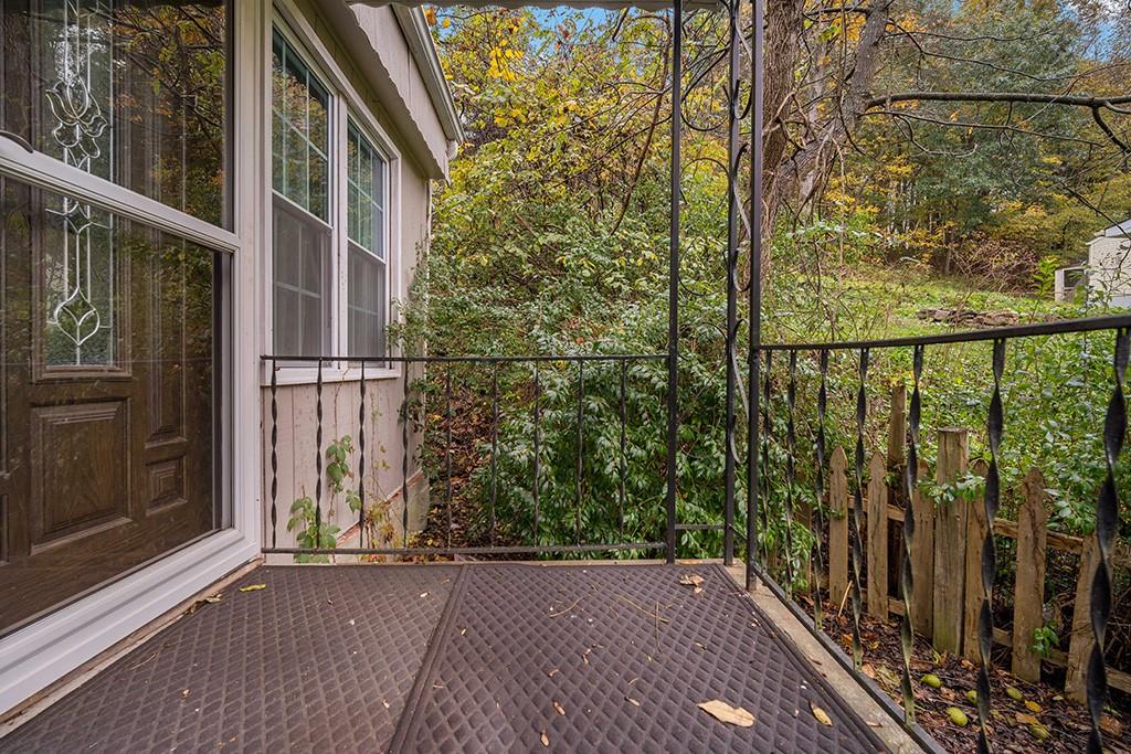 216 Stilley Road Clairton, PA 15025 - Photo 2 of 24 Gallery Image 2