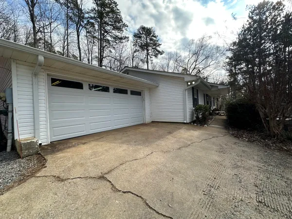 $1,950 | 2258 Morris Hill Road, Chattanooga, TN 37421