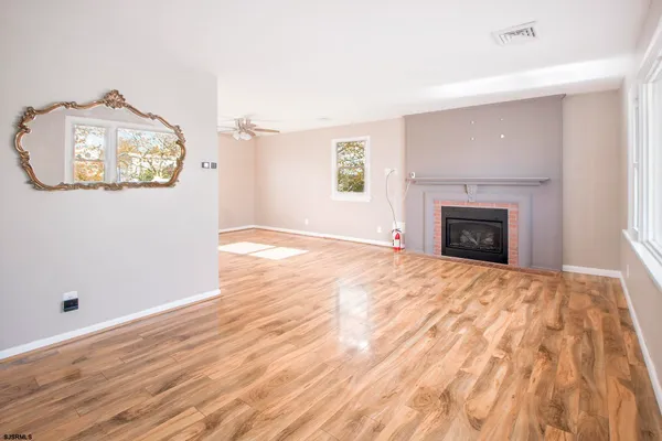 $509,999 | 570 North Harrisburg Avenue, Atlantic City, NJ 08401