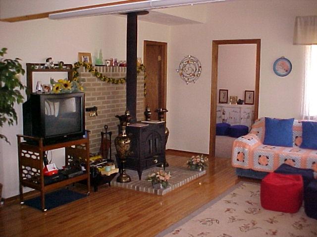 1138 Kilmer Road Tobyhanna, PA 18466 - Photo 8 of 15 a living room with furniture and a flat screen tv
