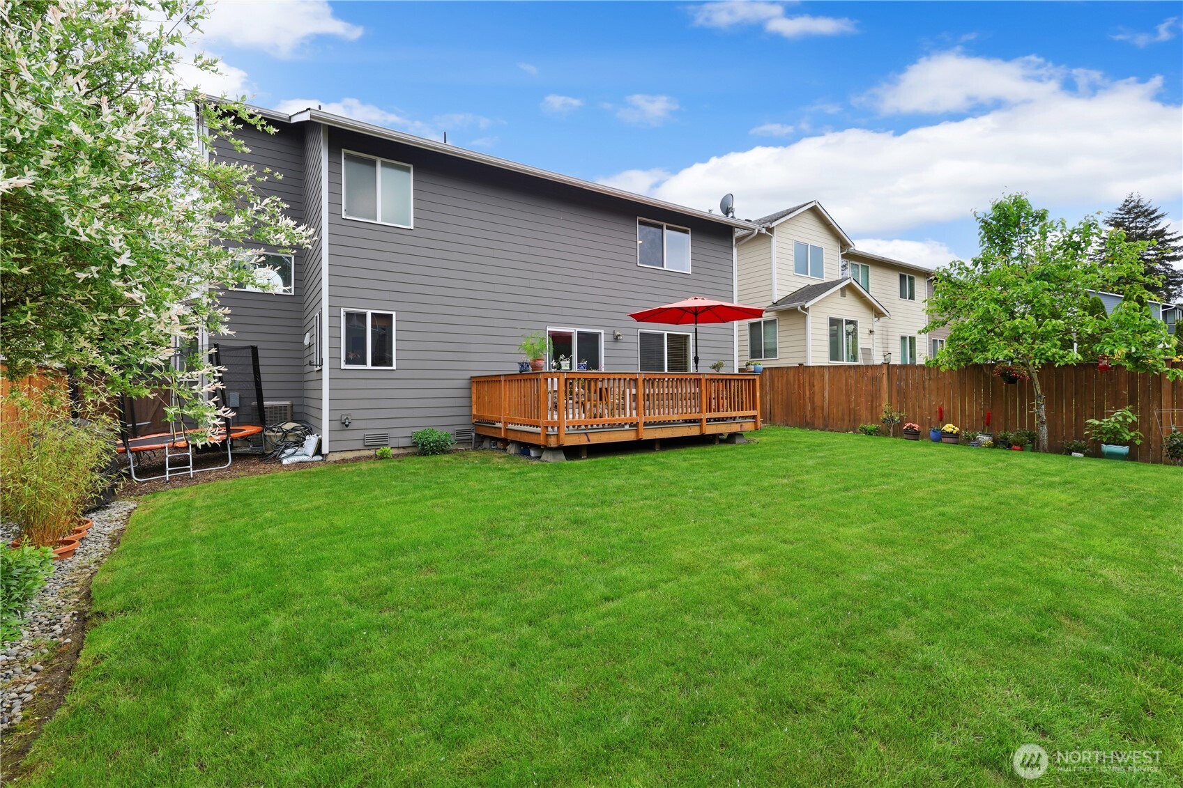 5208 Northeast 8th Court Renton, WA 98059 - Photo 32 of 34