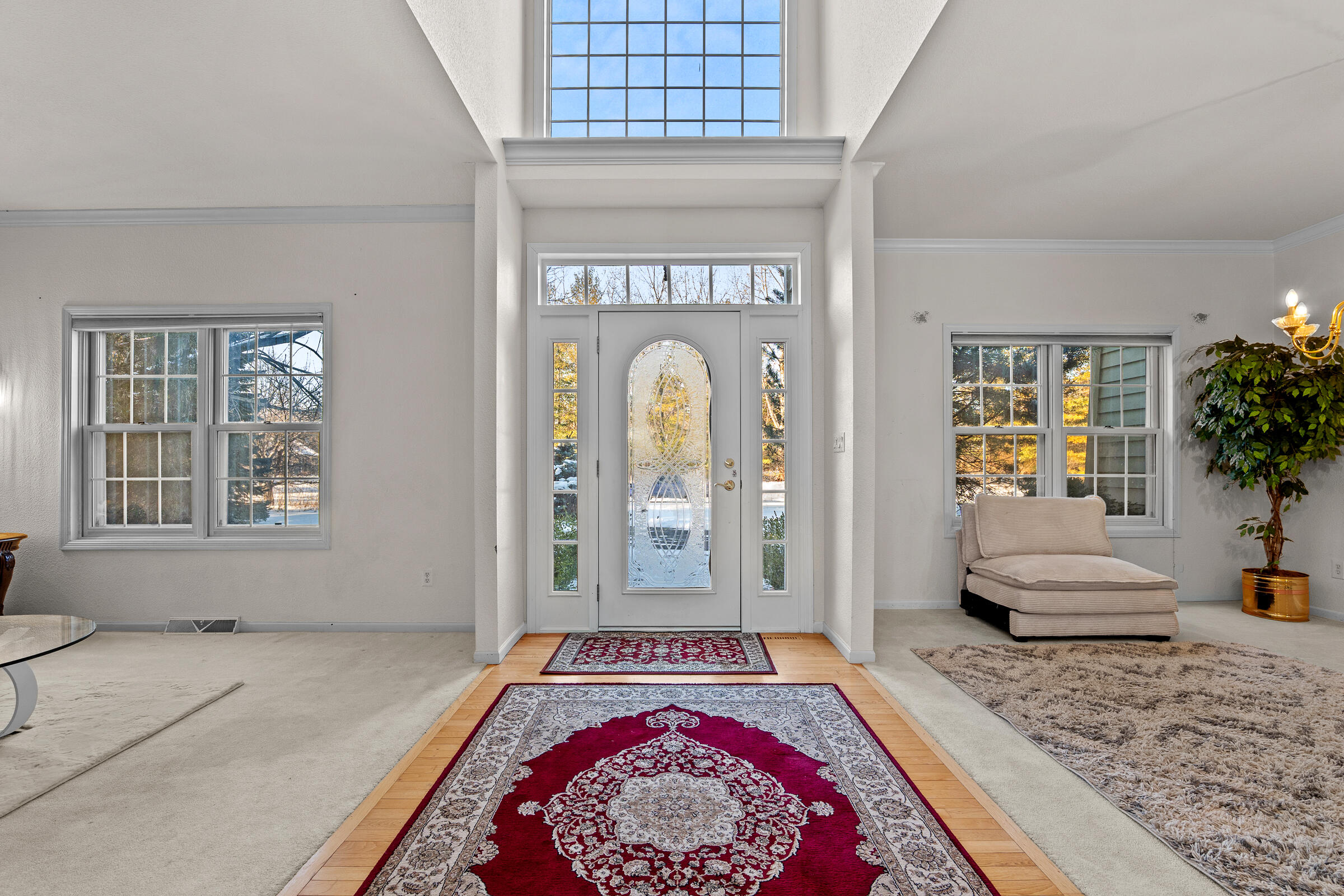 3205 Limerick Lane Sheboygan, WI 53083 - Photo 10 of 48 Bright Foyer