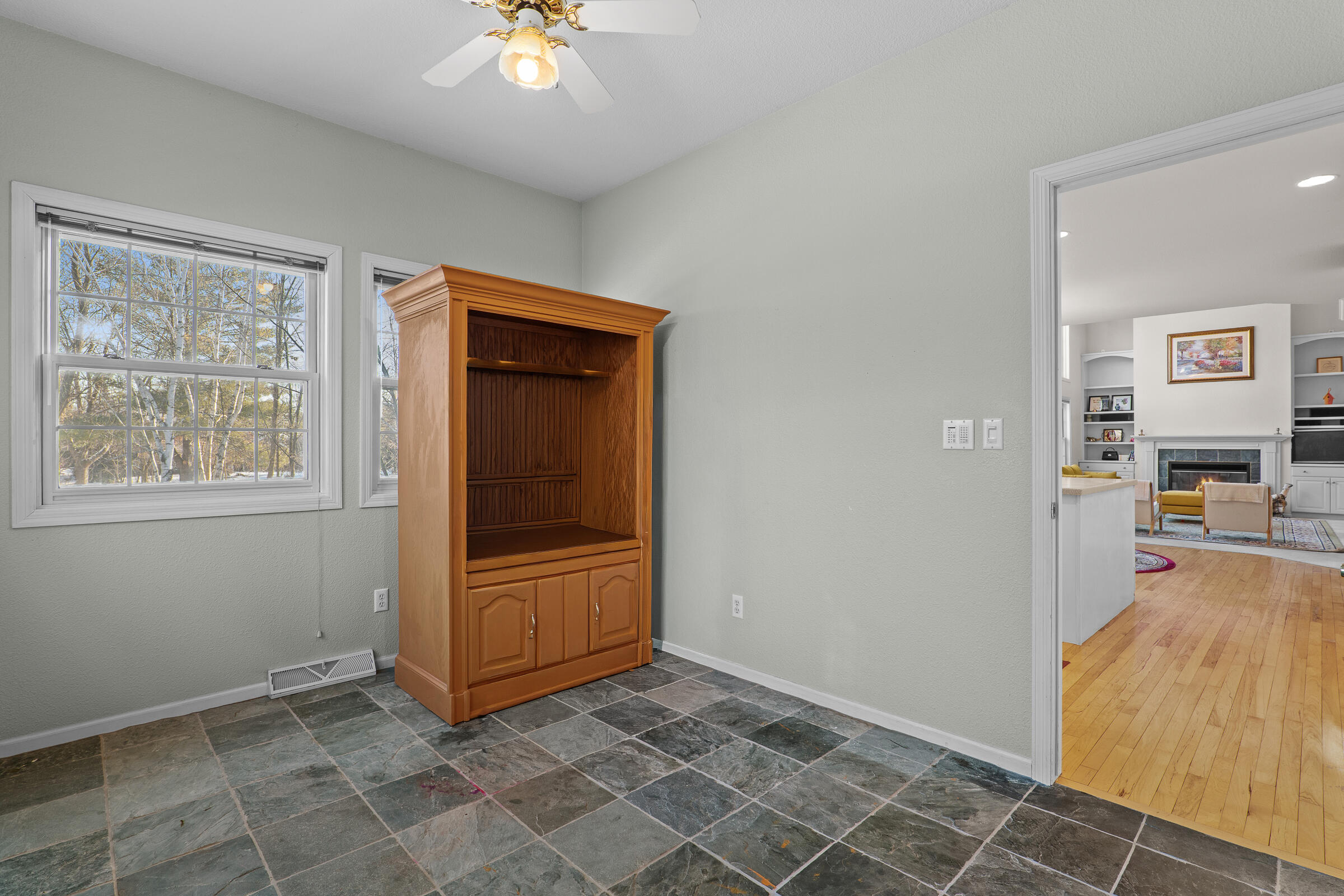 3205 Limerick Lane Sheboygan, WI 53083 - Photo 16 of 48 Sunroom or Four Seasons