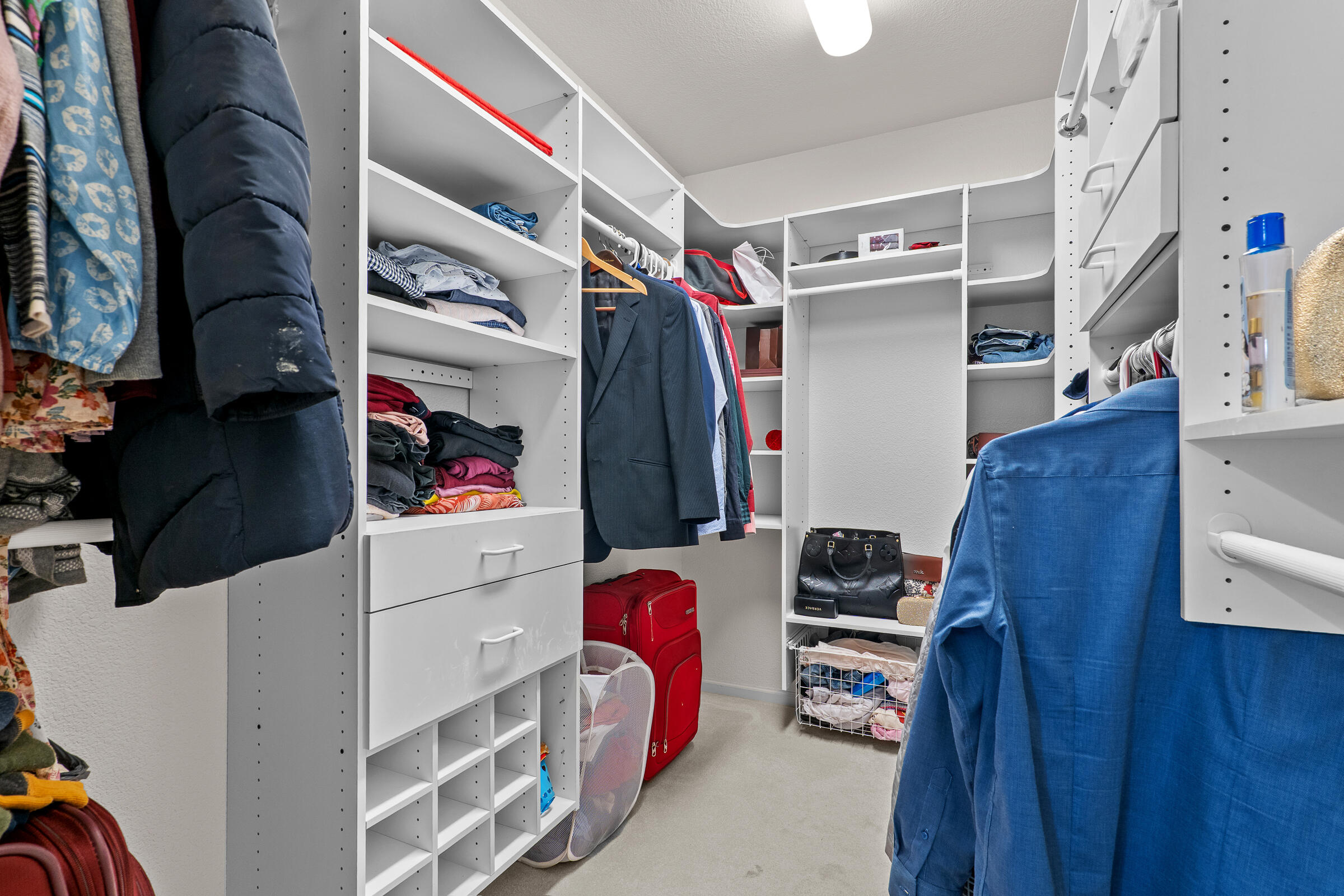 3205 Limerick Lane Sheboygan, WI 53083 - Photo 27 of 48 Primary Walk In Closet