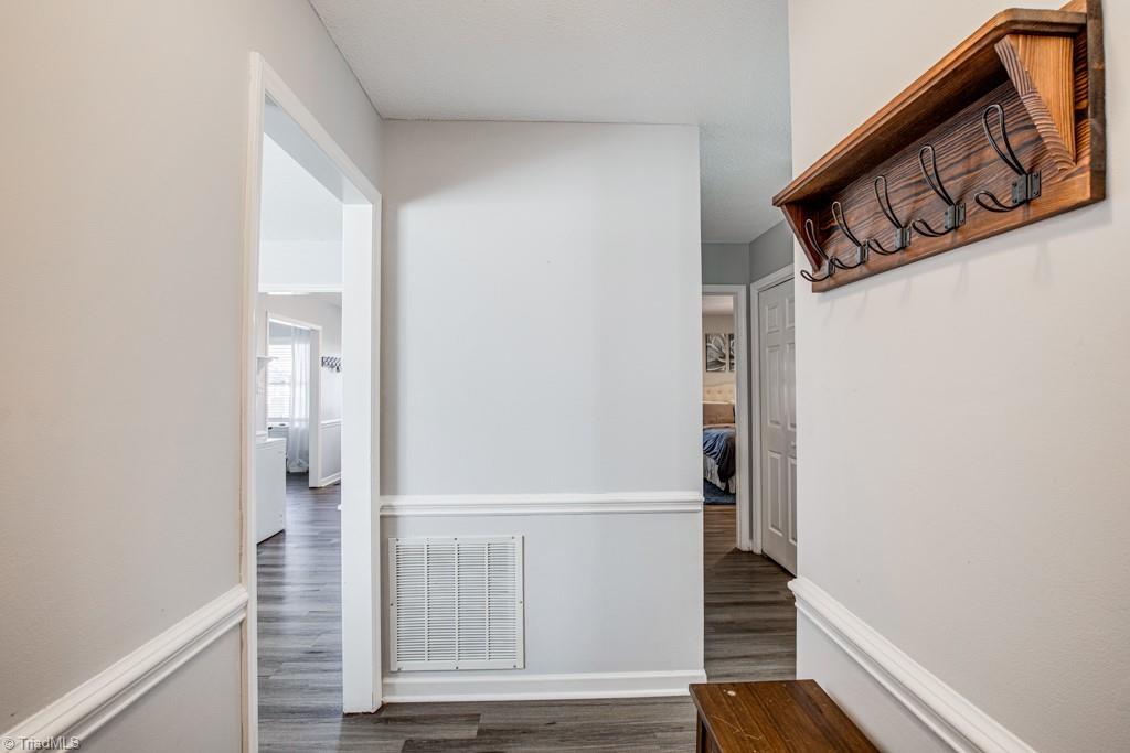 1805 Rivertrace Point High Point, NC 27265 - Photo 27 of 35 Gallery Image 27
