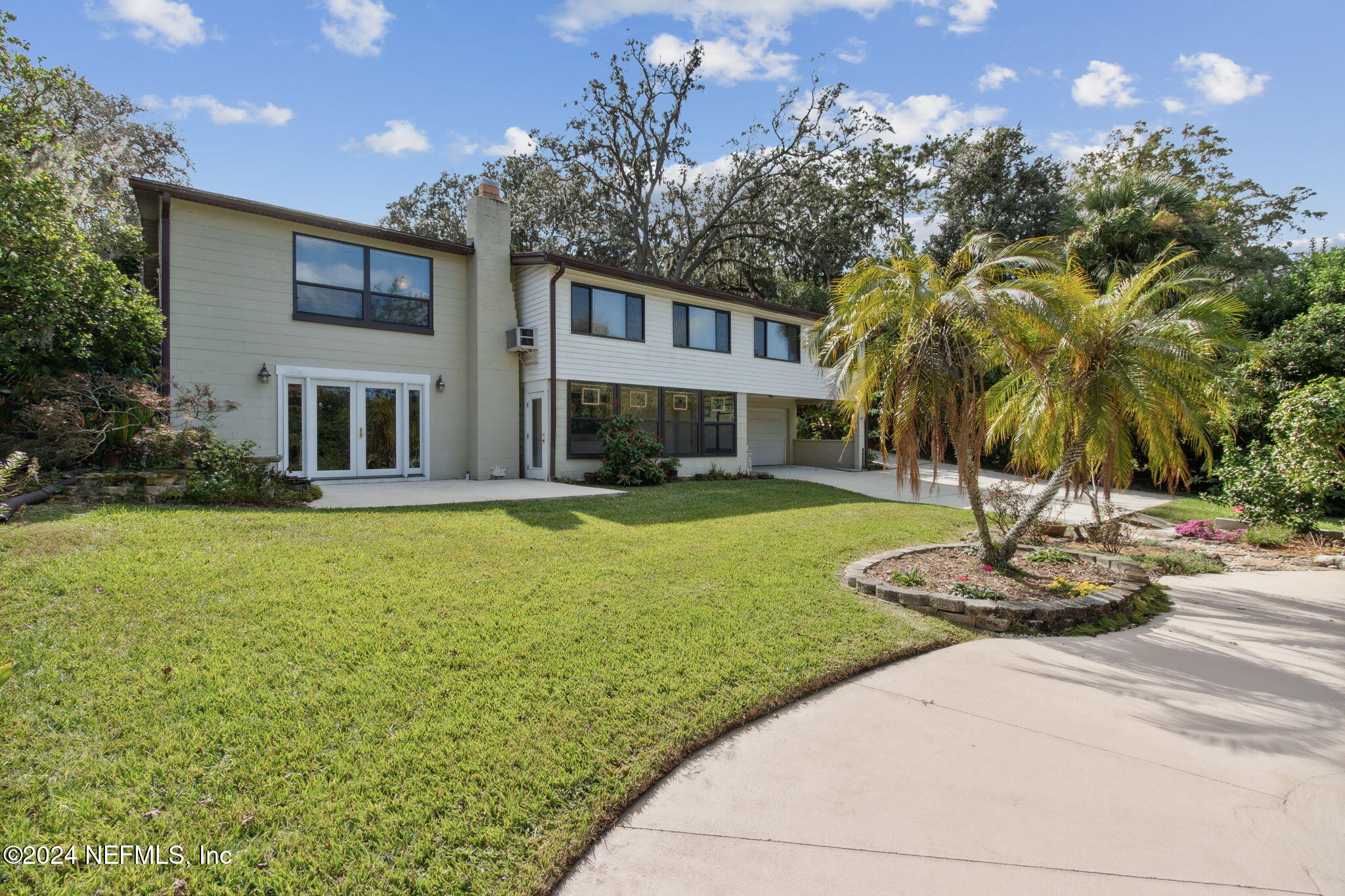 5031 Degrove Road Jacksonville, FL 32207 - Photo 1 of 81 Creek side