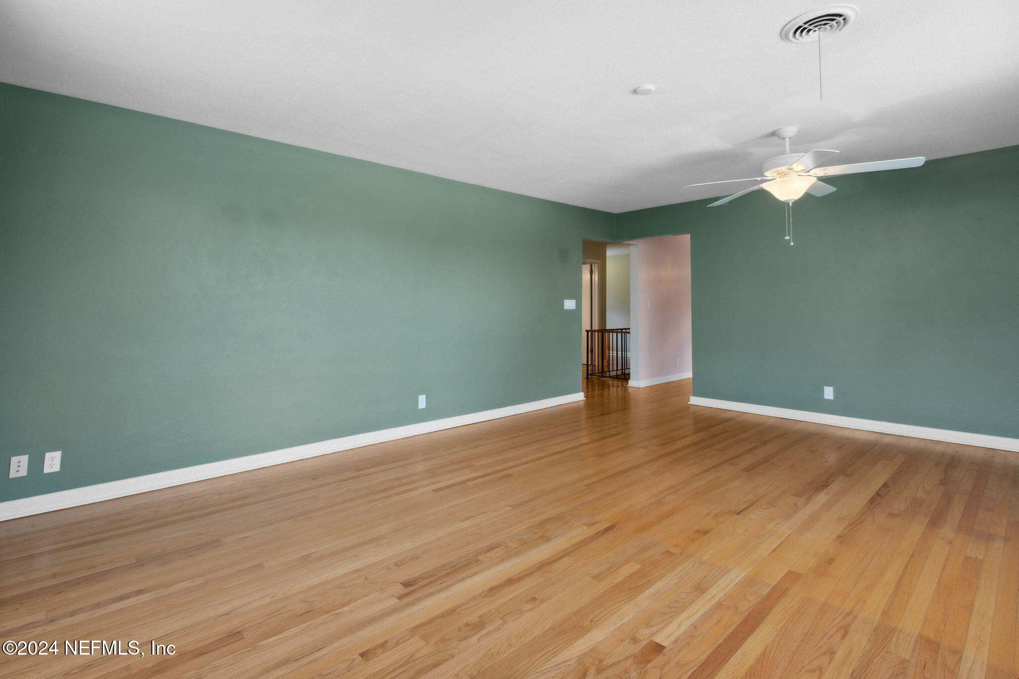 5031 Degrove Road Jacksonville, FL 32207 - Photo 14 of 81 Living area