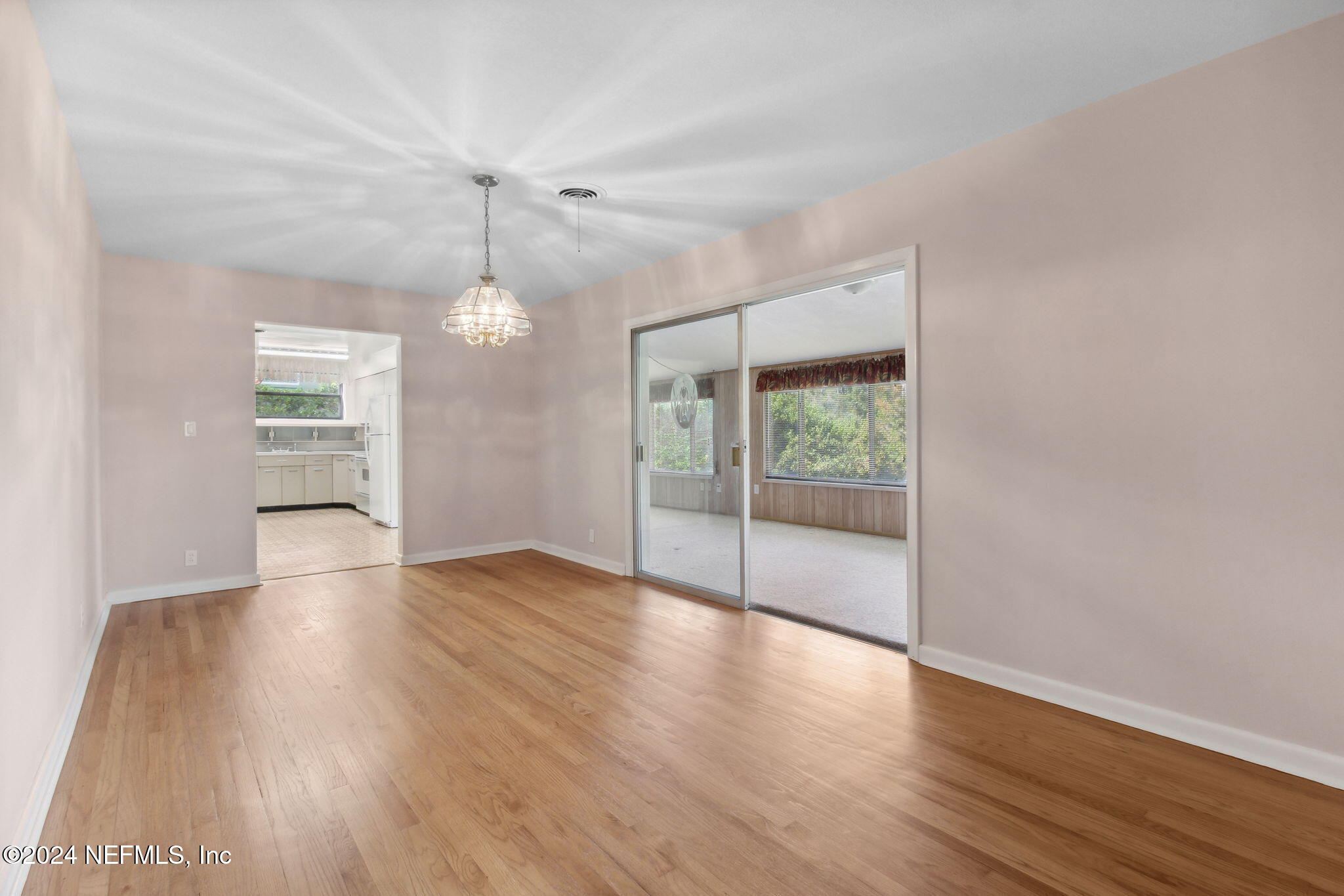 5031 Degrove Road Jacksonville, FL 32207 - Photo 18 of 81 Dining area