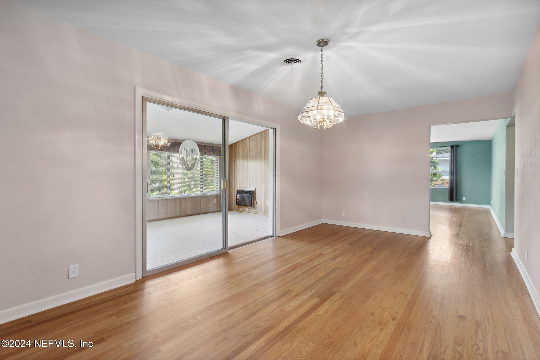 5031 Degrove Road Jacksonville, FL 32207 - Photo 19 of 81 Dining area