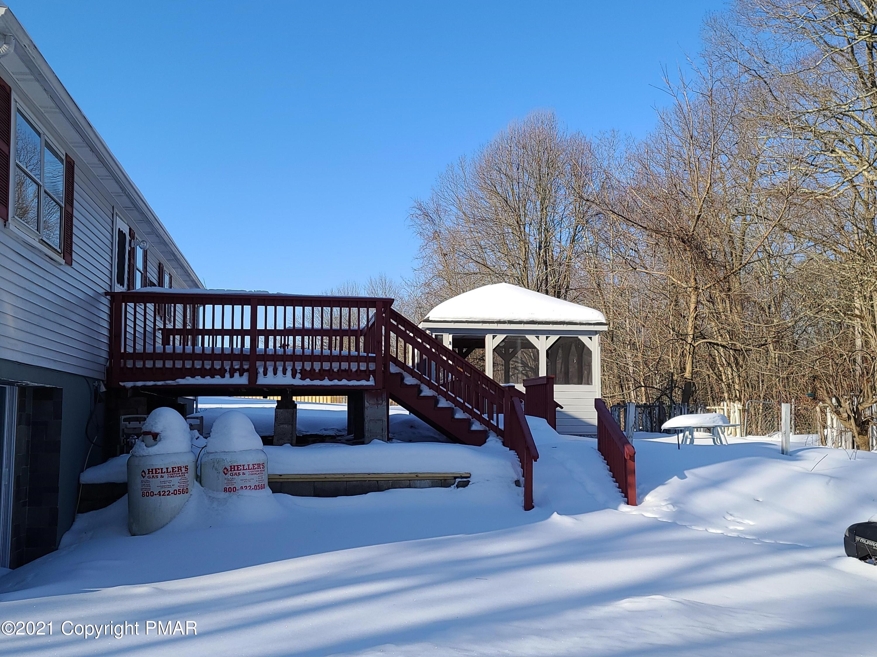 253 Center Road Stroudsburg, PA 18360 - Photo 13 of 13 253 back
