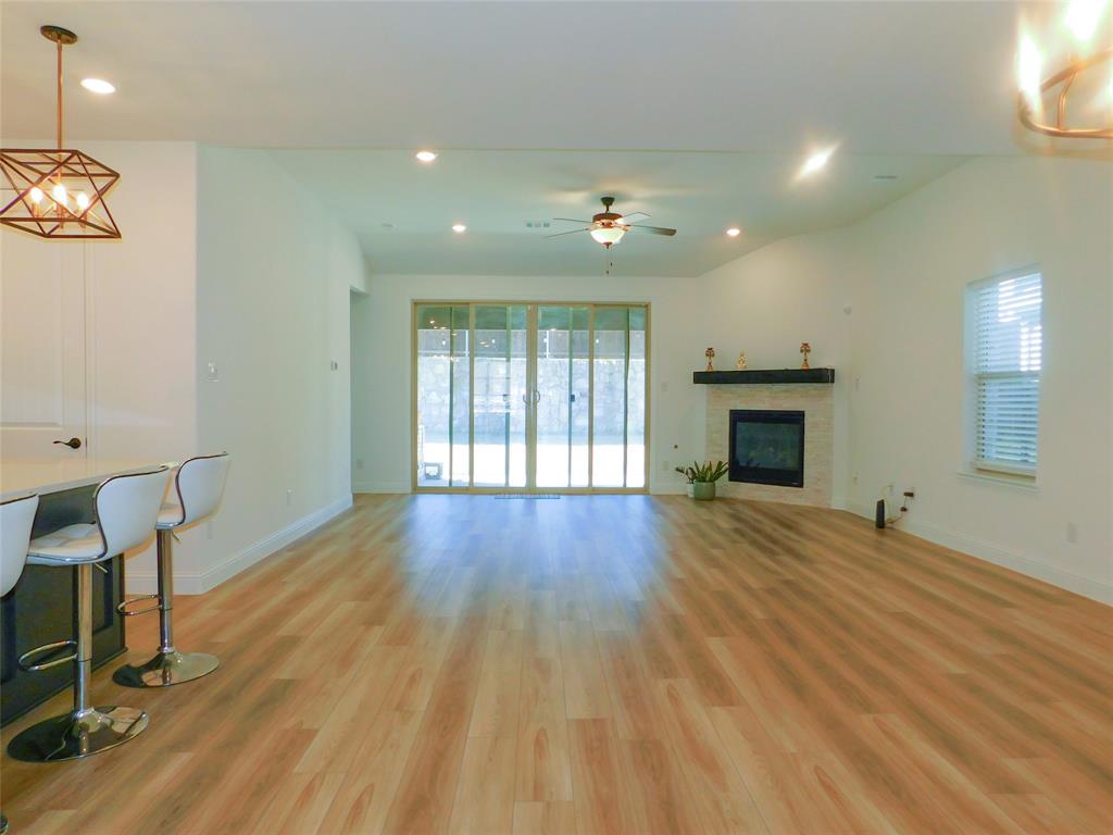2457 Pinnacle Place Corinth, TX 76210 - Photo 10 of 32