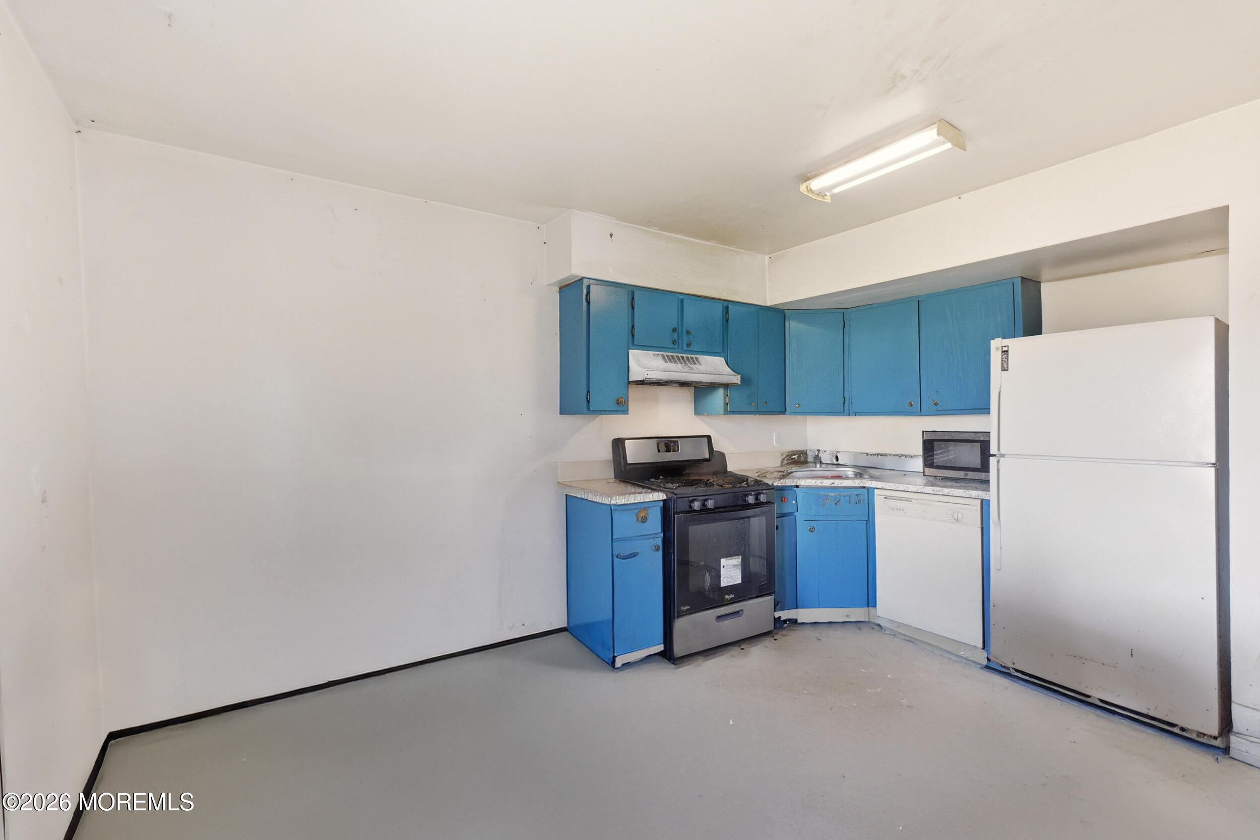 201 Sawmill Road Brick, NJ 08724 - Photo 8 of 17 a kitchen with stainless steel appliances granite countertop a refrigerator stove a sink and dishwasher