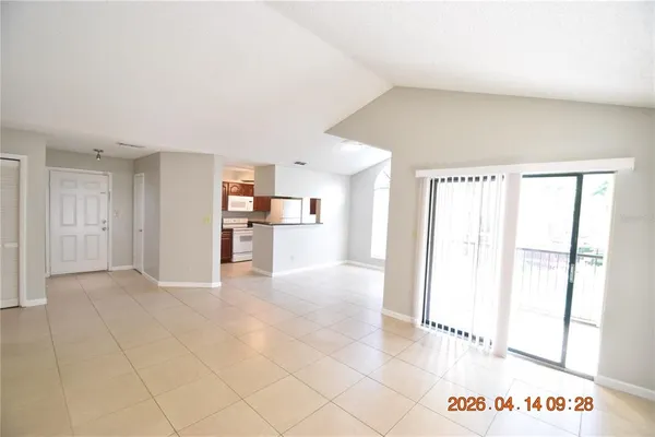 $1,725 | 8605 Mallard Reserve Drive, Unit 203, Tampa, FL 33614