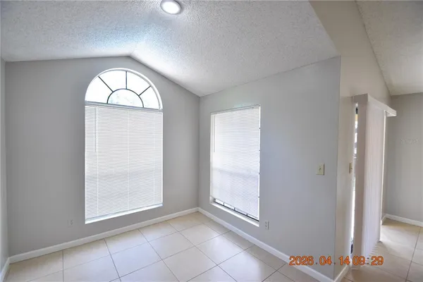 $1,725 | 8605 Mallard Reserve Drive, Unit 203, Tampa, FL 33614