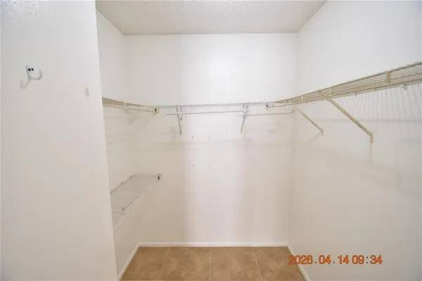 $1,725 | 8605 Mallard Reserve Drive, Unit 203, Tampa, FL 33614