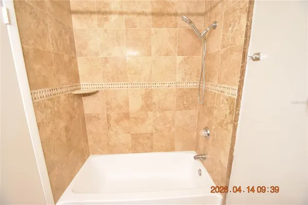 $1,725 | 8605 Mallard Reserve Drive, Unit 203, Tampa, FL 33614