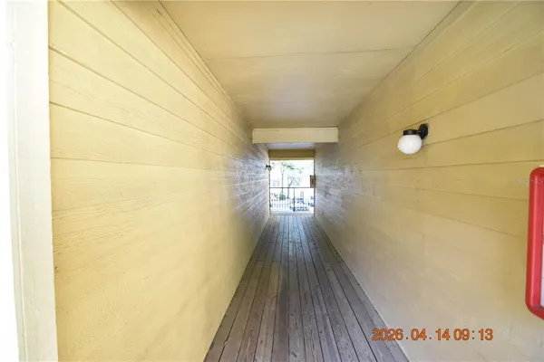 $1,725 | 8605 Mallard Reserve Drive, Unit 203, Tampa, FL 33614