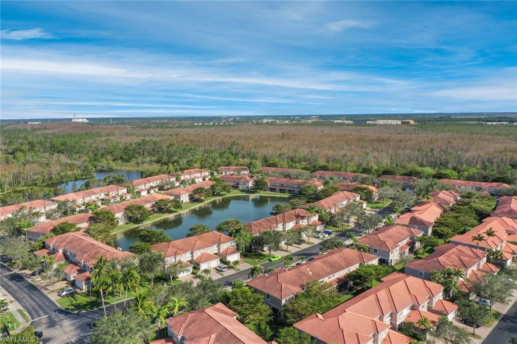 10004 Ravello Boulevard Fort Myers, FL 33905 - Photo 33 of 42 an aerial view of residential houses with outdoor space