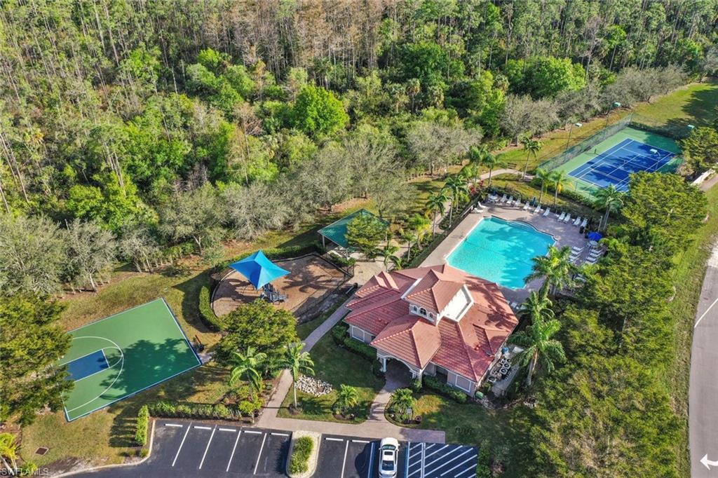 10004 Ravello Boulevard Fort Myers, FL 33905 - Photo 41 of 42 an aerial view of residential house with outdoor space and swimming pool
