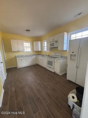 $190,000 | 201 West Highland Avenue, Kinston, NC 28501