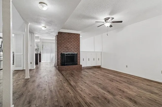 $2,300 | 1302 Summerwood Lane, Richardson, TX 75081