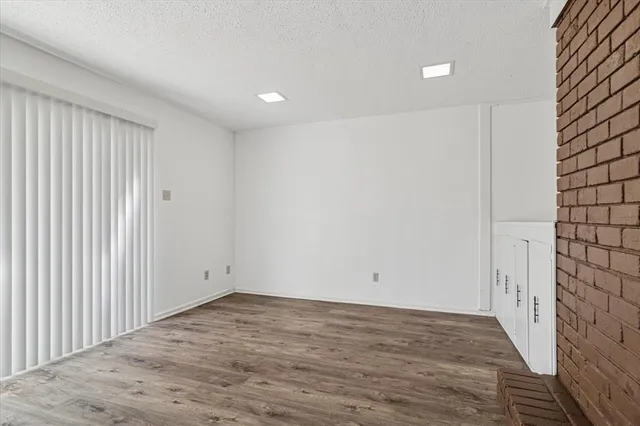 $2,300 | 1302 Summerwood Lane, Richardson, TX 75081