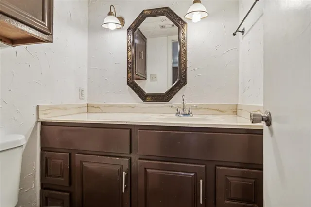 $2,300 | 1302 Summerwood Lane, Richardson, TX 75081