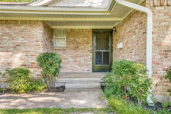 $3,150 | 2314 Springhill Drive, Dallas, TX 75228